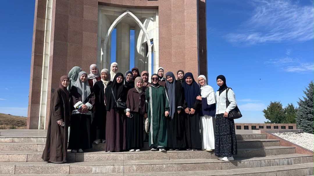 Philology Students Visit the Ata-Beyit Memorial Complex